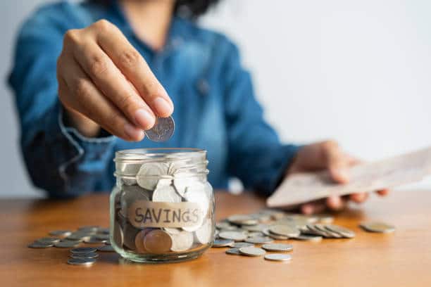 The Top 10 Money-Saving Tips for Young Professionals
