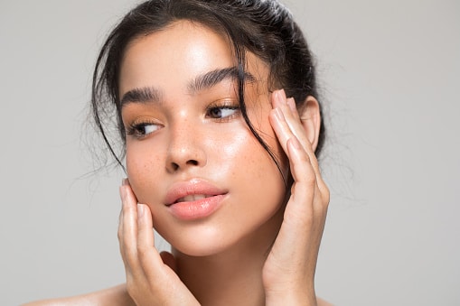 10 Secrets to Glowing Skin: Tips from Top Dermatologists